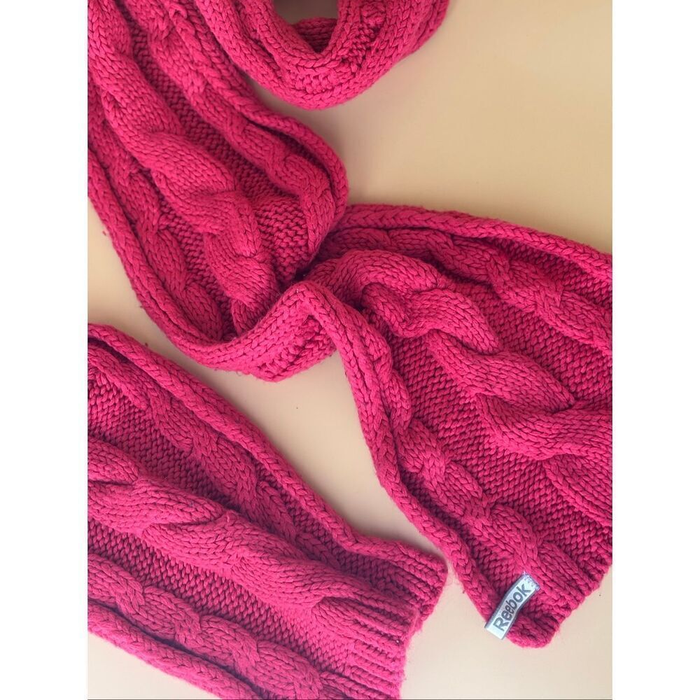 Cable Knit Scarf Reebok - Picture 7 of 7